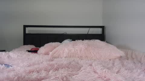 Queen Lola XXX online show from April 3, 8:12 am