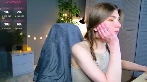 bubble_kiss online show from April 7, 3:58 pm