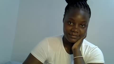 bubbly_ass30 online show from March 24, 1:44 am