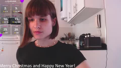 Snapshot of buckwheat_queen chatting on December 31, 8:23 pm Mira online show from December 31, 8:23 pm