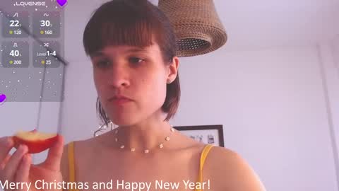 Snapshot of buckwheat_queen chatting on December 28, 9:19 pm Mira online show from December 28, 9:19 pm