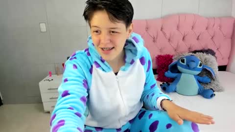 bug2025 online show from October 8, 3:00 am