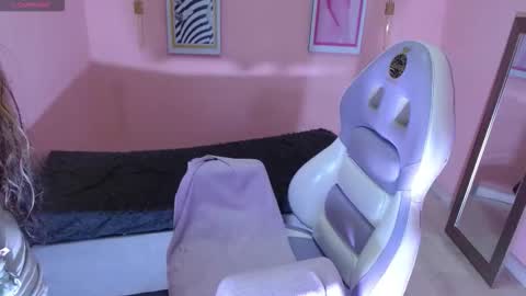 ... .          . ... online show from October 23, 3:51 pm