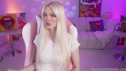 Stella online show from February 16, 1:16 am