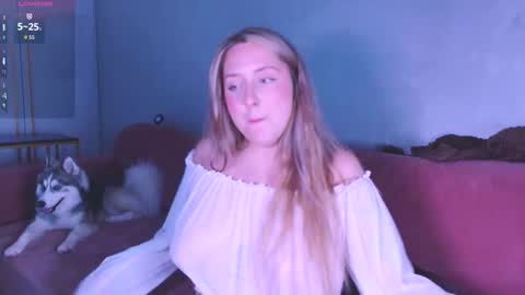 Snapshot of burn_lissa chatting on September 28, 8:47 pm Lissa online show from September 28, 8:47 pm