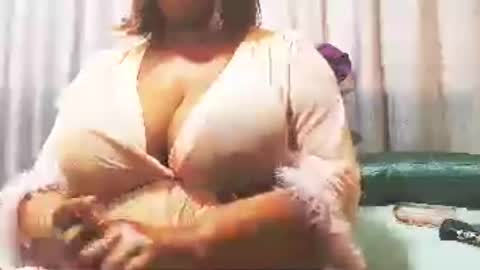 bustymaturestepmum online show from June 6, 8:31 am