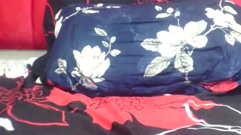 BustyNolimit82 online show from November 4, 9:42 pm