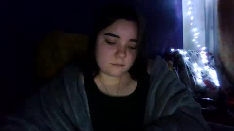 butterfly18988 online show from December 18, 5:50 pm