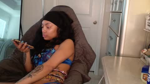 butterfly booty online show from March 10, 1:15 pm