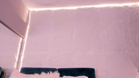 CailynBrown online show from April 17, 4:36 am