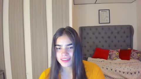 caitlingomez0 online show from February 10, 11:57 am