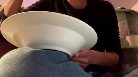 Snapshot of calishop1 chatting on February 8, 3:08 am calishop1 online show from February 8, 3:08 am