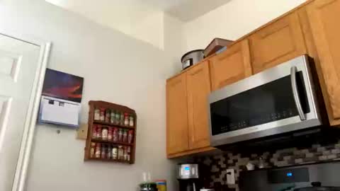 calishop1 online show from November 17, 6:41 pm