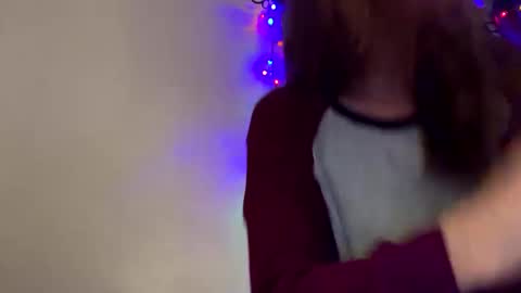 Snapshot of calishop1 chatting on December 15, 3:56 am calishop1 online show from December 15, 3:56 am