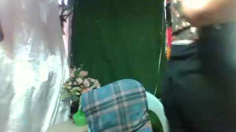 callme meya in asia online show from April 21, 3:57 am