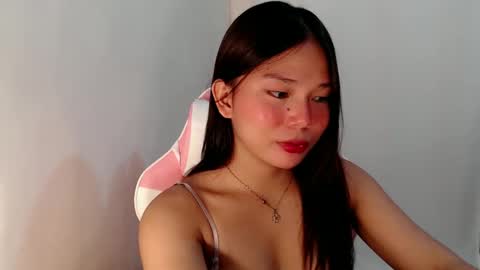 Snapshot of callme_remaxxx7 chatting on March 8, 5:19 pm Rema online show from March 8, 5:19 pm
