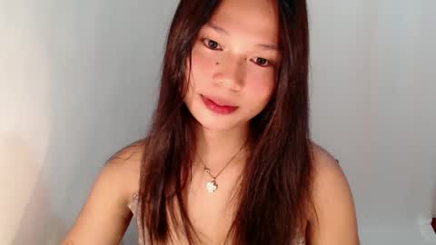 Snapshot of callme_remaxxx7 chatting on February 23, 4:11 am Rema online show from February 23, 4:11 am