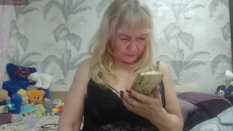 CamDiva1 online show from March 29, 2:10 am