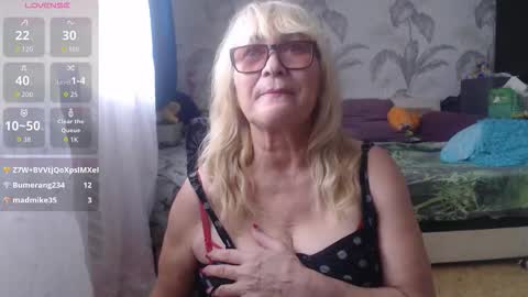 CamDiva1 online show from November 2, 6:50 am