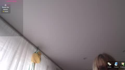 CamDiva1 online show from April 13, 6:36 am