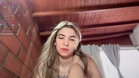 Camii online show from December 19, 8:01 pm