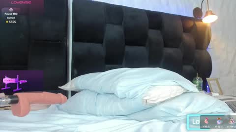 Snapshot of camila__gomez_ chatting on October 8, 3:16 pm camila__gomez_ online show from October 8, 3:16 pm