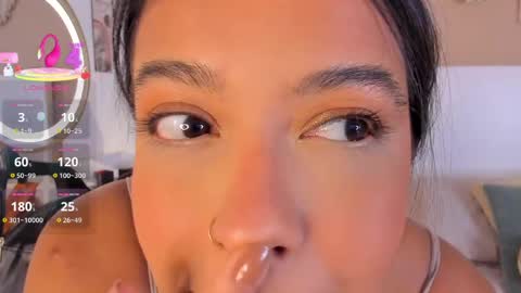 camila_bustamante_ online show from May 5, 5:16 pm