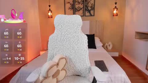 Snapshot of camila_bustamante_ chatting on October 2, 4:23 pm camila_bustamante_ online show from October 2, 4:23 pm