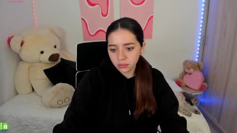  C A M I  online show from December 4, 11:46 pm