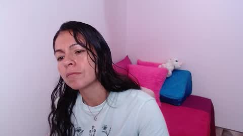 Camila Vargas online show from March 25, 9:50 pm