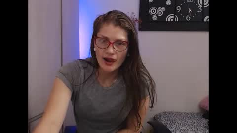 Snapshot of camila_ventura chatting on September 26, 3:53 pm Camila ventura online show from September 26, 3:53 pm