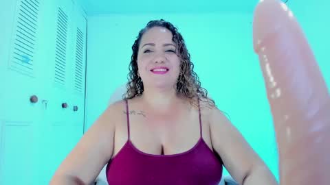 Snapshot of camilaa_foxxx chatting on February 3, 9:18 pm camilaa foxxx online show from February 3, 9:18 pm