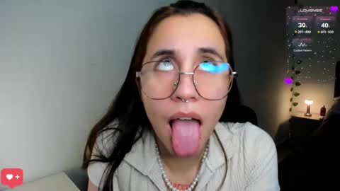 Snapshot of camilaalee chatting on January 14, 1:26 am CAMILAA LEE  online show from January 14, 1:26 am