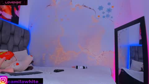 Snapshot of camilawhite_ chatting on February 5, 8:35 pm MARIA CAMILA online show from February 5, 8:35 pm