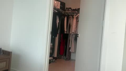 camiliakxoxo online show from December 5, 1:01 pm