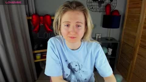 camilladreamer online show from February 22, 1:17 am