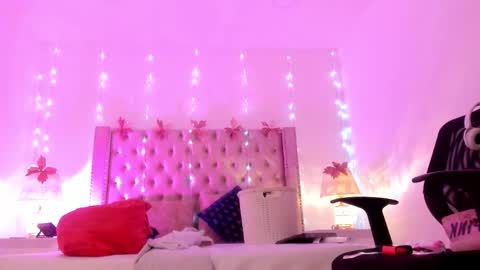 Candie  online show from February 15, 10:58 am