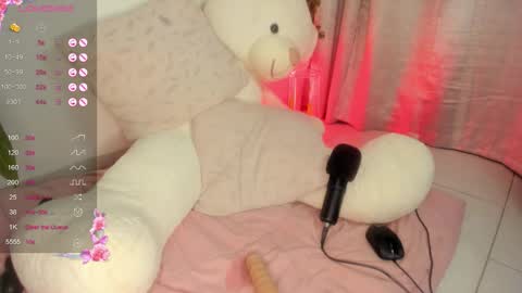 Snapshot of candy__rosee chatting on September 16, 6:43 am online show from September 16, 6:43 am