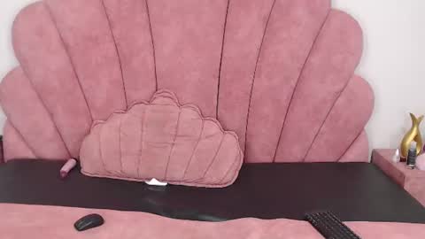 candy_bony1 online show from July 23, 1:30 pm