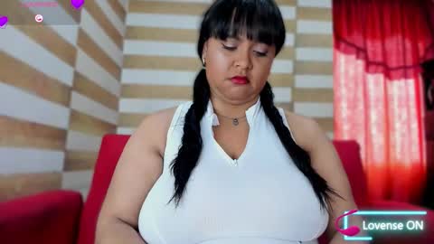 Candy  Brown online show from December 2, 1:02 pm