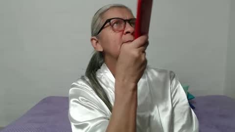 Snapshot of candy_mature_ chatting on September 16, 1:02 am candy online show from September 16, 1:02 am