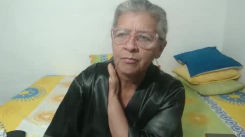 Snapshot of candy_mature_ chatting on February 2, 11:19 am candy online show from February 2, 11:19 am