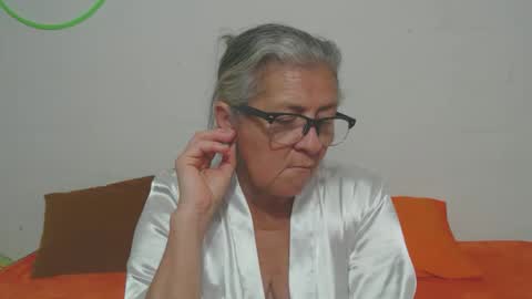 candy online show from January 19, 12:18 am