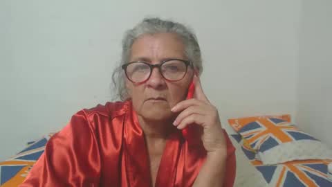 Snapshot of candy_mature_ chatting on February 20, 2:29 am candy online show from February 20, 2:29 am