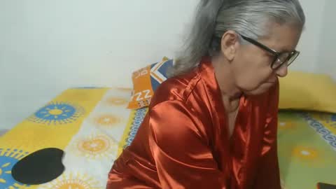 Snapshot of candy_mature_ chatting on February 13, 2:23 am candy online show from February 13, 2:23 am