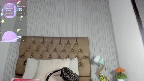 Snapshot of candy_mery chatting on October 20, 7:17 pm candy mery online show from October 20, 7:17 pm