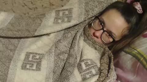 say meow and send tips  online show from December 3, 7:22 pm