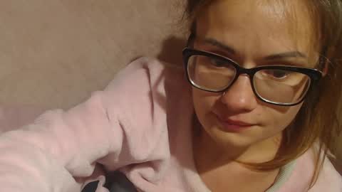 say meow and send tips  online show from October 15, 8:33 pm