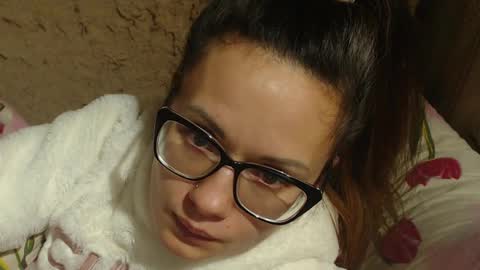 say meow and send tips  online show from December 17, 10:32 pm