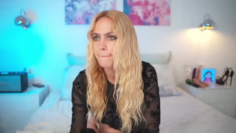 FANSLY  -    online show from March 19, 5:12 am